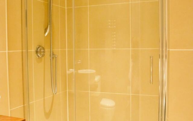 3 Bedroom House Near The City Centre