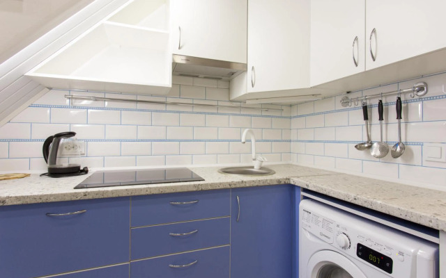 Студия возле Французского бульвара