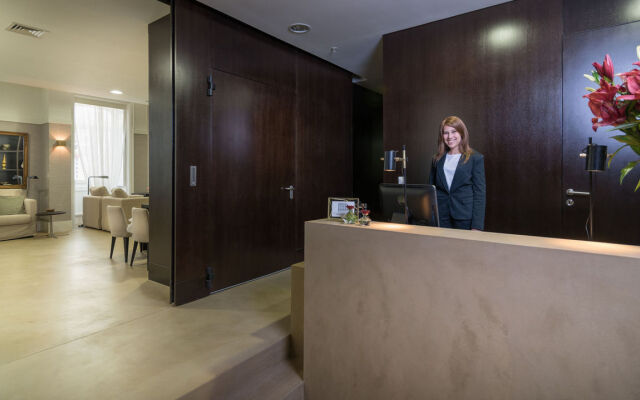 Universal Boutique Hotel