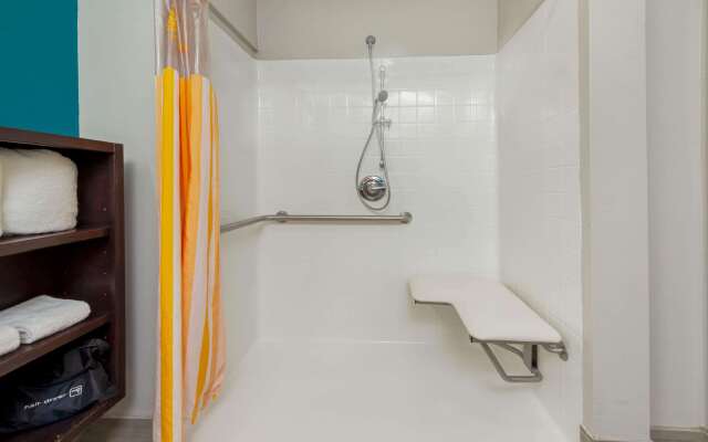La Quinta Inn & Suites by Wyndham Houston Humble Atascocita