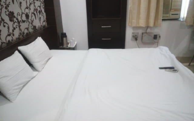 Hotel Vinayak International