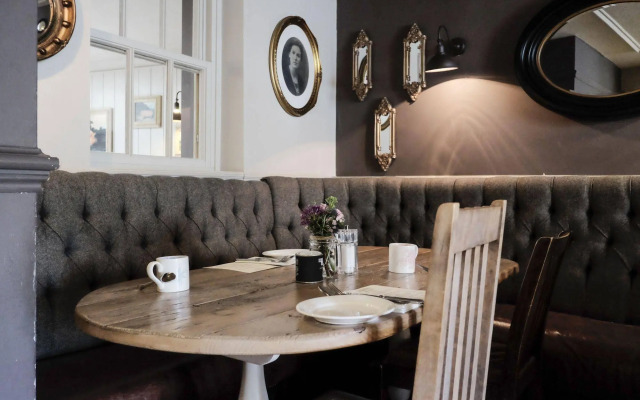 The Swan Hotel
