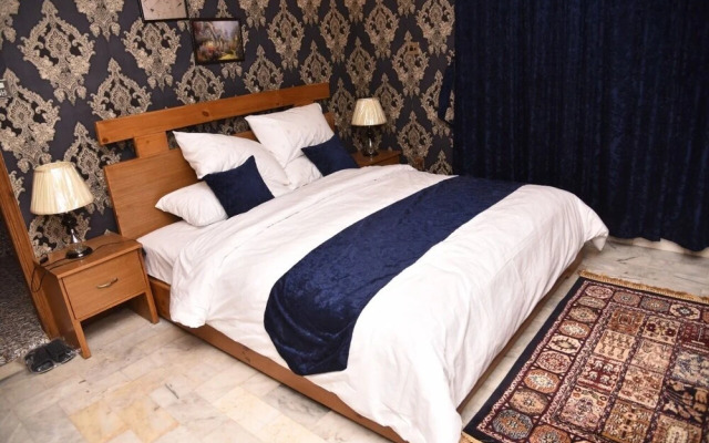 Tashreefaat Guest House - Islamabad Center