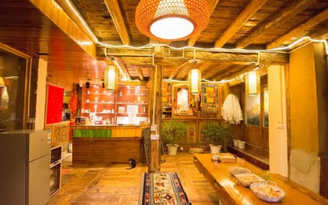 Yuanfang Family Courtyard Inn