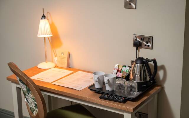 Rockingham Arms by Greene King Inns