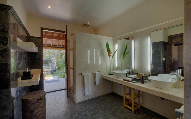 Kutus Kutus Saba Beach Villa