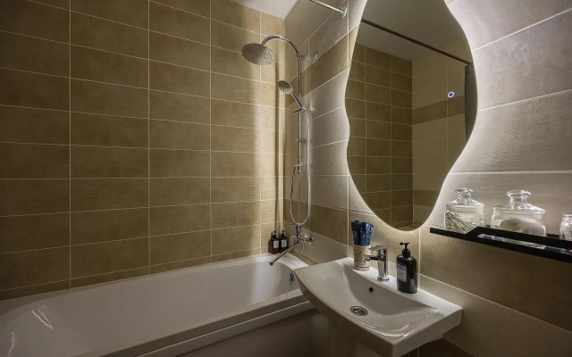 Как дома на Владимира Лузянина 2