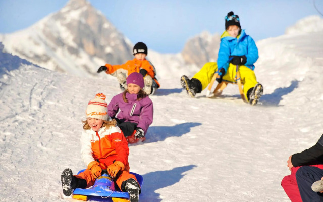 The Seefeld Retreat - Central Family Friendly Apartments - Mountain Views