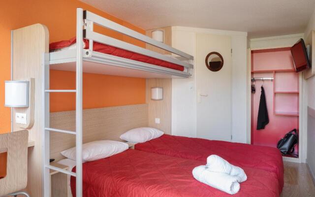 Première Classe La Ville-Du-Bois