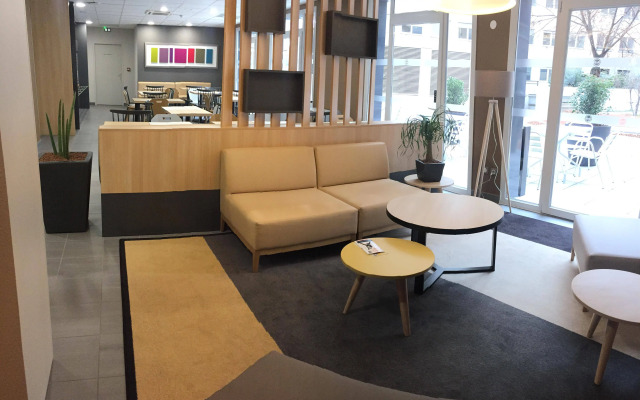 B&B HOTEL Lyon Caluire Cité Internationale