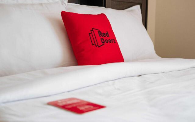 RedDoorz Plus near Canggu Beach