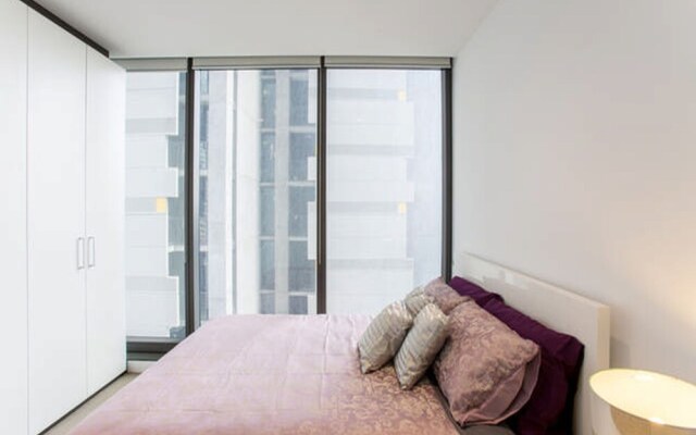 C3CBD Melbourne Apartment