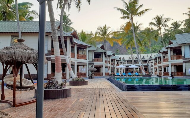 Sandyy Wavess Beach Resort