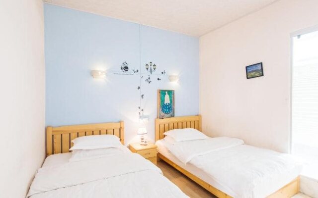 Changsha Zhongtian Hibiscus Land International Hostel