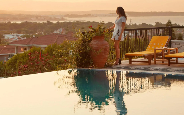 Alacati Villa Renk