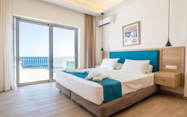 Cavos Bay Hotel and Studios