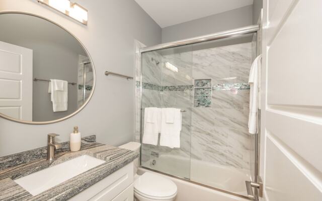 Findlay Market Suite 2