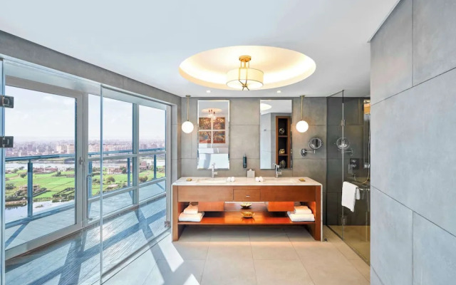 Hilton Cairo Nile Maadi