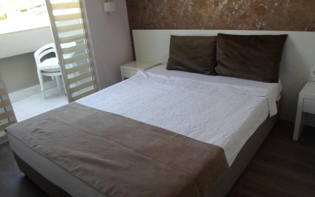 Myra Hotel