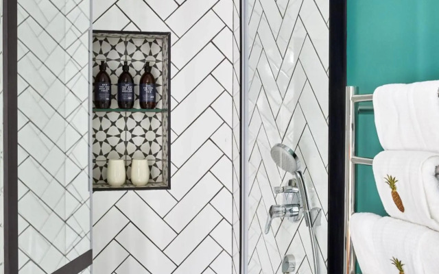 Pineapple House Boutique Hotel