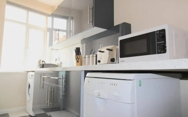 Remarkable 3-bed Apartment in Newport Pagnell