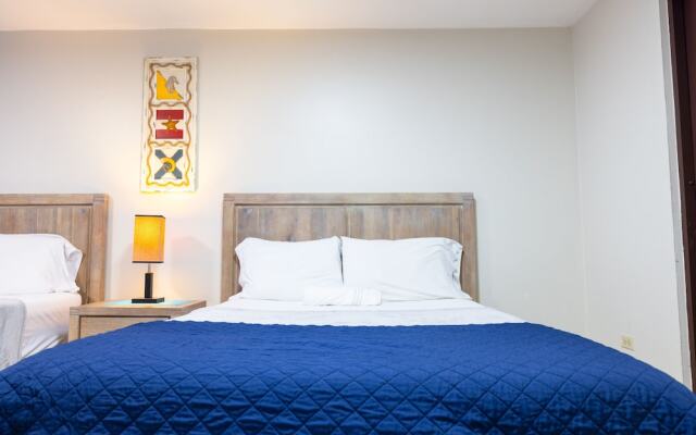 Golden Dream Studio 306 B