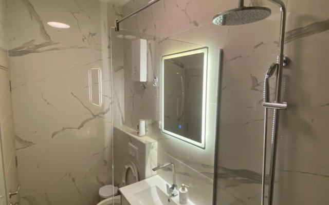 King Milans Apartment