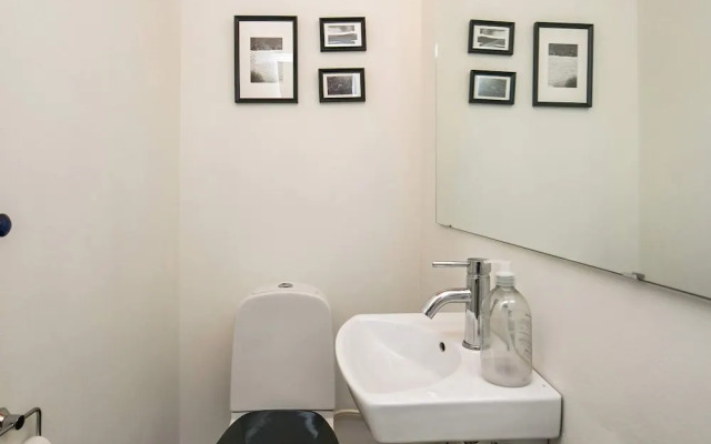 6 Person Holiday Home in Millinge