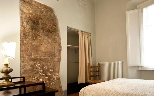 Almadelena Guest House