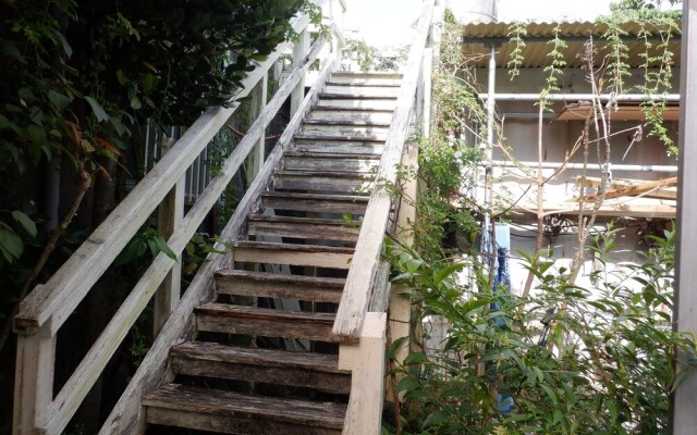 Pe-chin Hama guest house