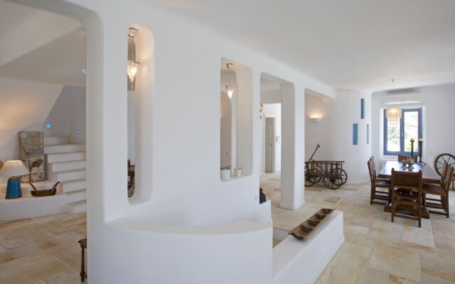 Seaside Luxury Villa By Villarentalsgr