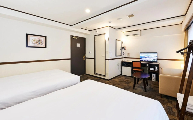 Toyoko Inn Osaka Tsuruhashi Ekimae