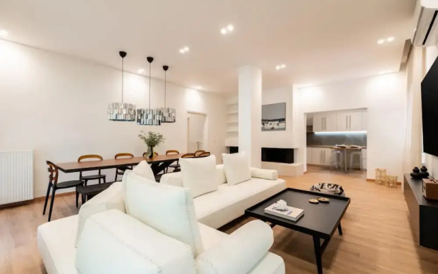 4BD Apartment With Outdoor Jacuzzi Garden