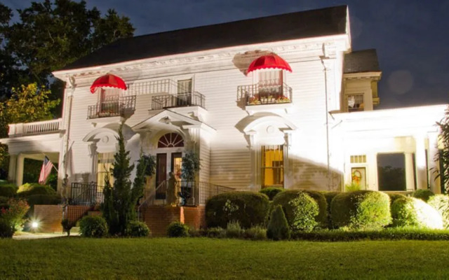 Simply Divine Bed & Breakfast