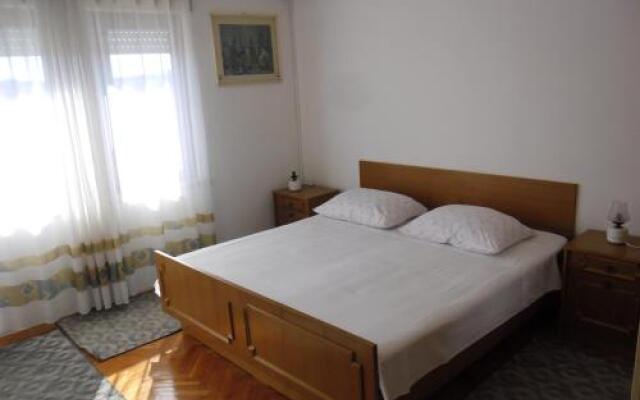 Rooms and Apartments Kurtović