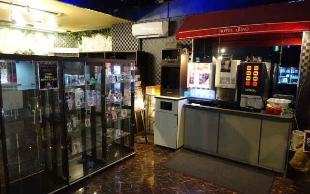 Hotel Tiger & Dragon (Adult Only)