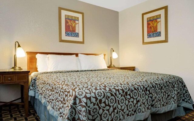 Days Inn Minneapolis St. Paul