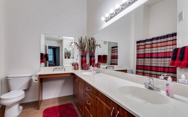 Southern #2055 2 Bedrooms 2 Bathrooms Condo