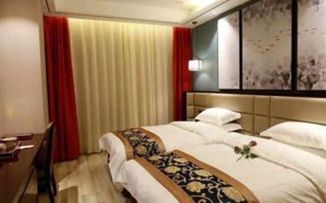 Seven Stars Holiday Hotel