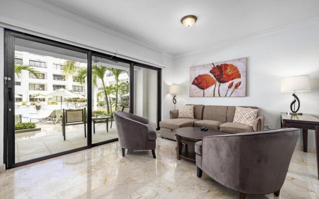 Beautiful One Bedroom Ground Level Palmaruba