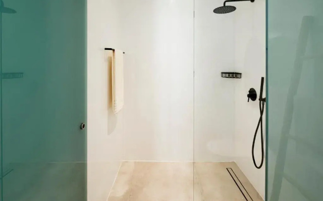 Arco Solium Suites Milos Superior Suite
