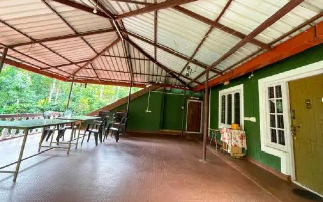 Chilipili Estate Stay