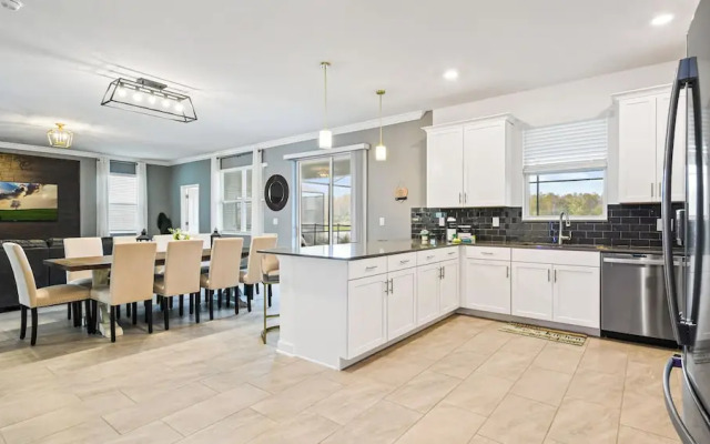 Storey Lake 6BR Lakeview Home Pool Spa Near Disney