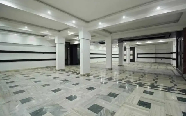 Hotel Arch Inn