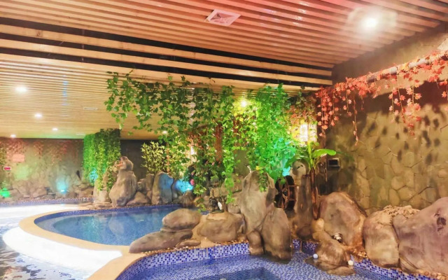 Changchi Hot Spring Hotel