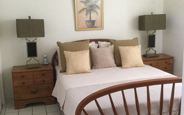 Charming 1-bed Apartment Near Port Lucaya