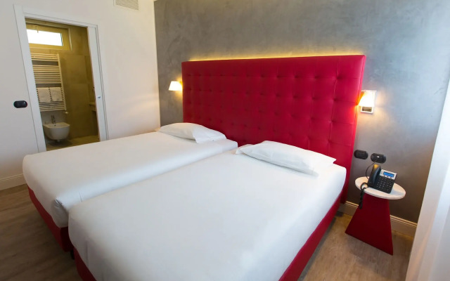 Hotel Al Campanile - Luxury Suites & Apartments