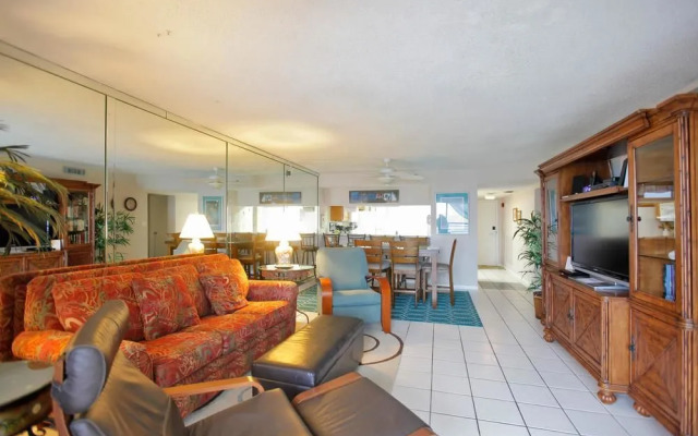 Emerald Towers by Southern Vacation Rentals