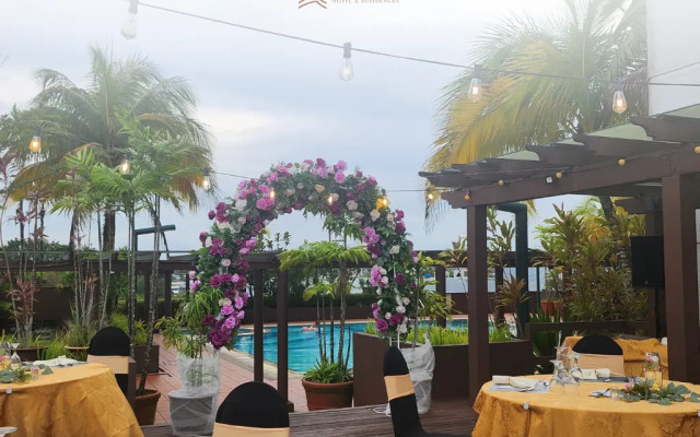 Hock Lee Hotel & Residences