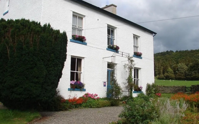 Low Hall Farm